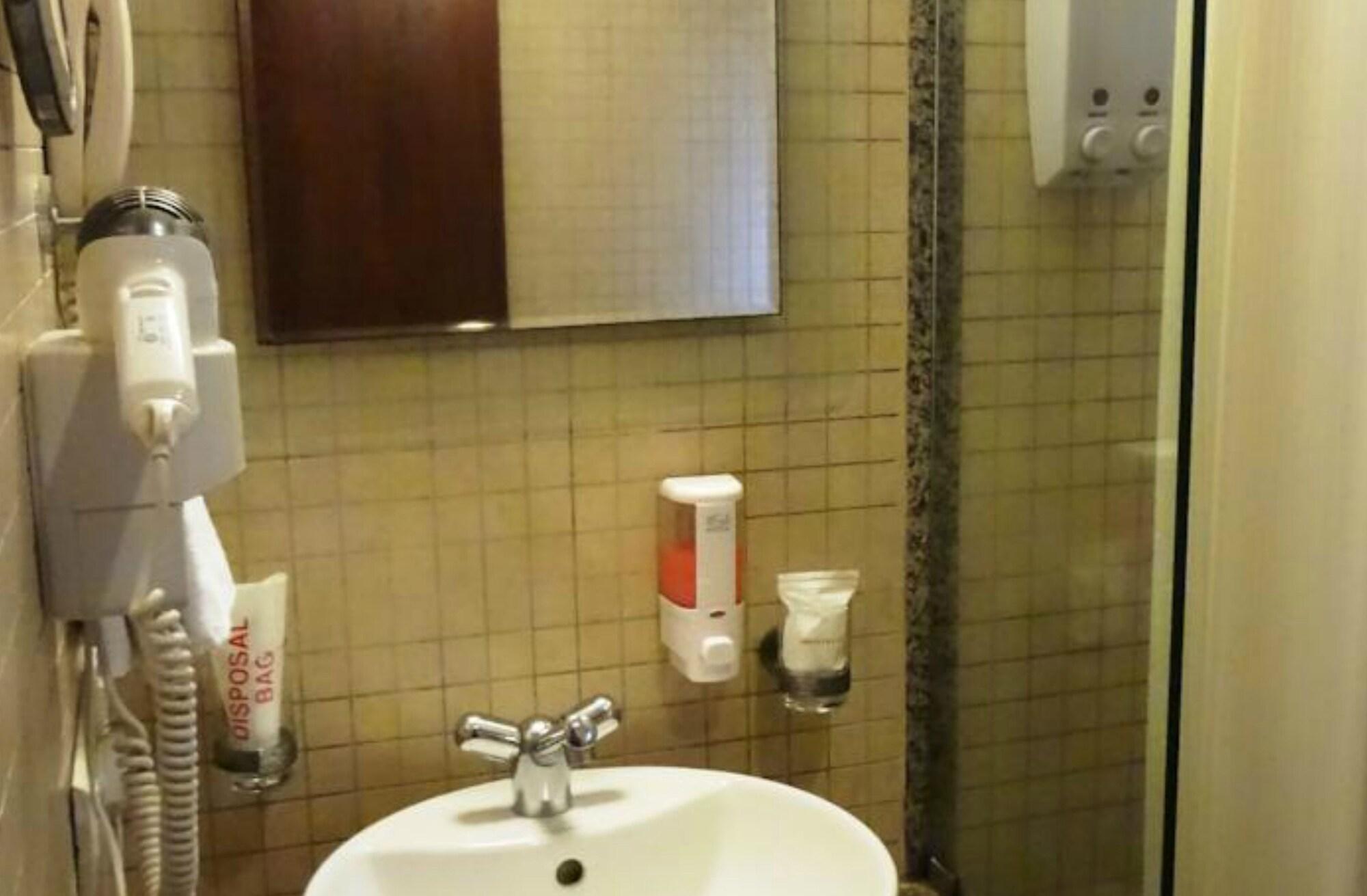 Fabhotel Shubhangan - Nr Bandra Mumbai Exteriör bild