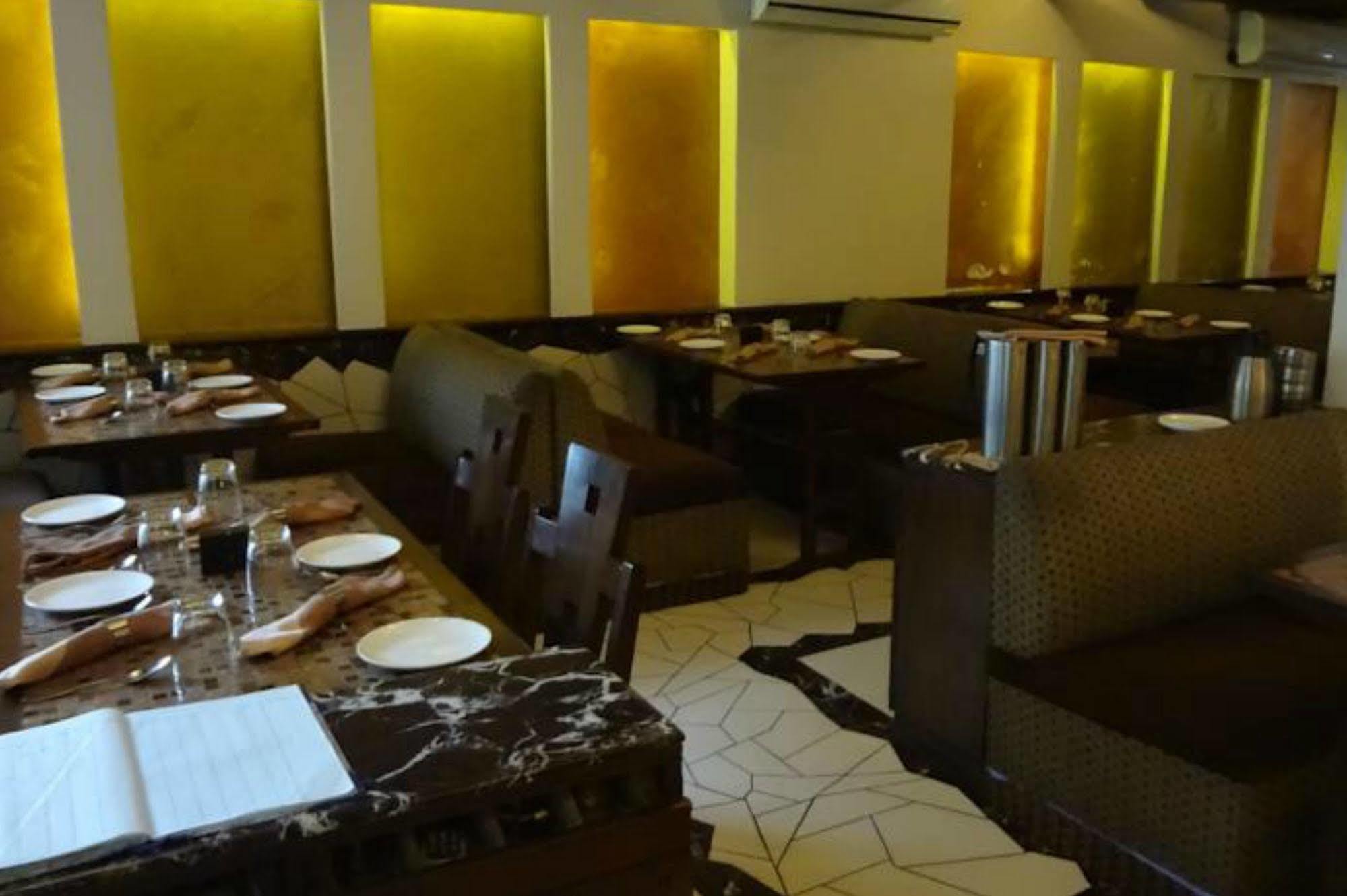 Fabhotel Shubhangan - Nr Bandra Mumbai Exteriör bild